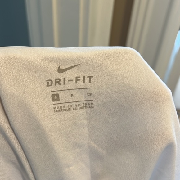 Nike white running shorts - Picture 3 of 3